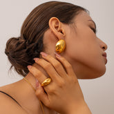 "Haricot d’Or – Boucles d’Oreilles Rondes Brillantes en Acier Inoxydable 18K"