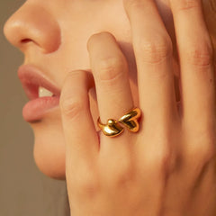 "Éclat du Cœur – Bague Asymétrique à l’Amour Libre