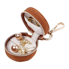 "Trésor de Poche – Mini Boîte à Bijoux pour Élégance Nomade"