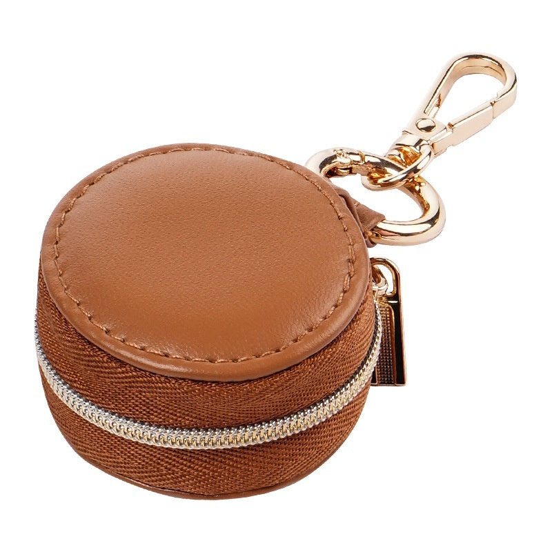 "Trésor de Poche – Mini Boîte à Bijoux pour Élégance Nomade"