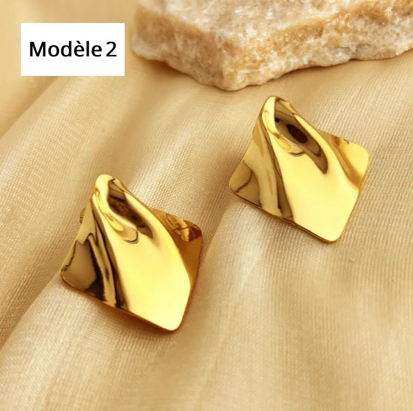 "Lumière Sculptée – Boucles d'Oreilles Concave-Convexe en Or 18K"