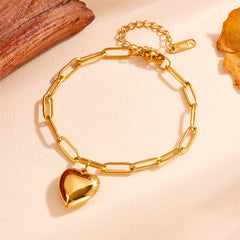 "Cœur Rebelle – Le Bracelet Qui Bat Pour les Esprits Libres"