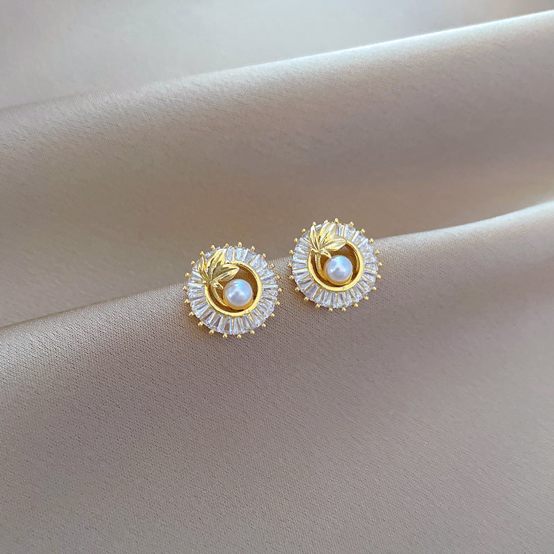 "Éclat Nature – Set de Bijoux Personnalisé aux Feuilles Scintillantes"