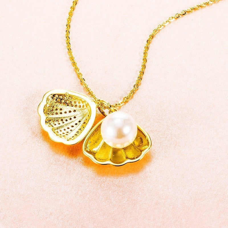 "Éclat Naturel – Collier Perle de Coquillage & Zircon Étincelant en Titane"